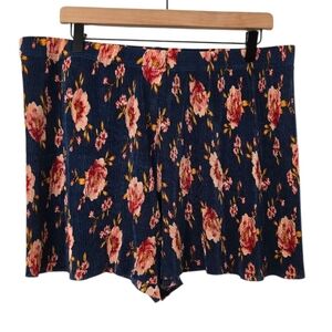 No Boundaries Floral Women's Shorts Size XL